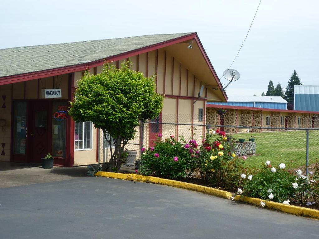 Budget Inn Motel Woodburn Ngoại thất bức ảnh
