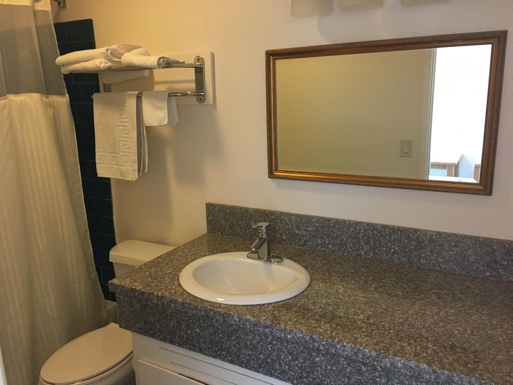 Budget Inn Motel Woodburn Ngoại thất bức ảnh