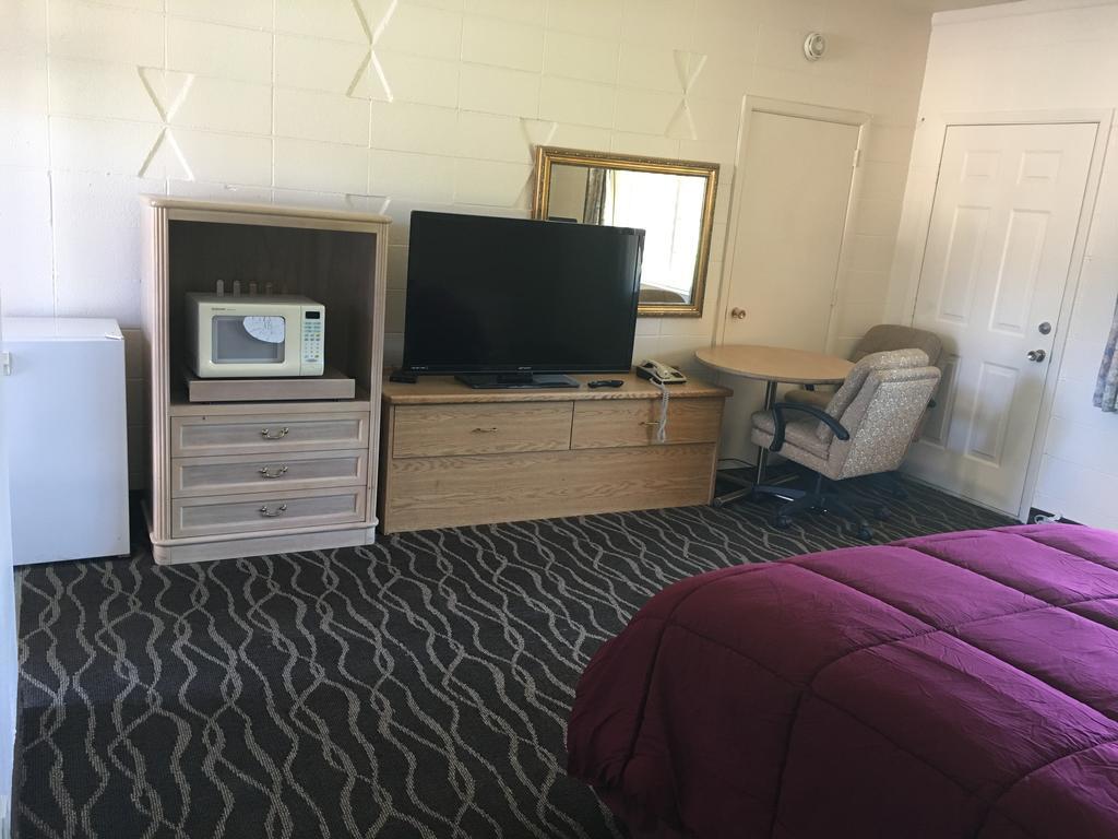 Budget Inn Motel Woodburn Ngoại thất bức ảnh