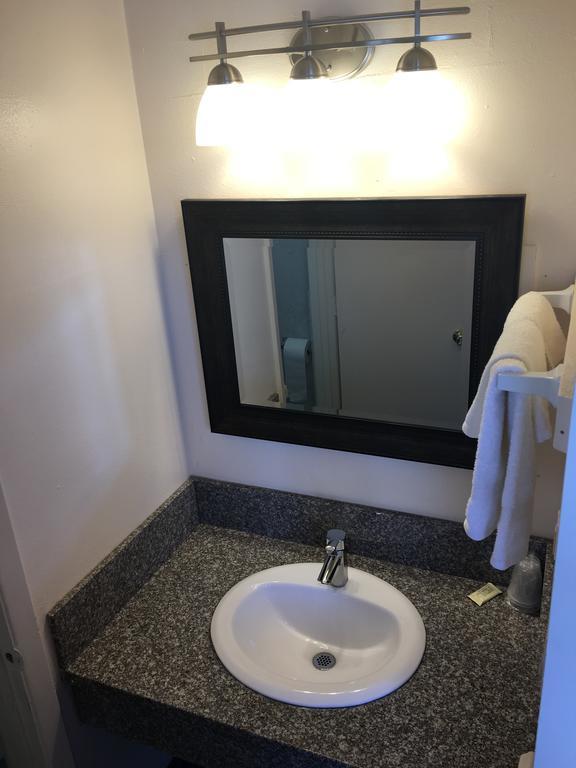 Budget Inn Motel Woodburn Ngoại thất bức ảnh