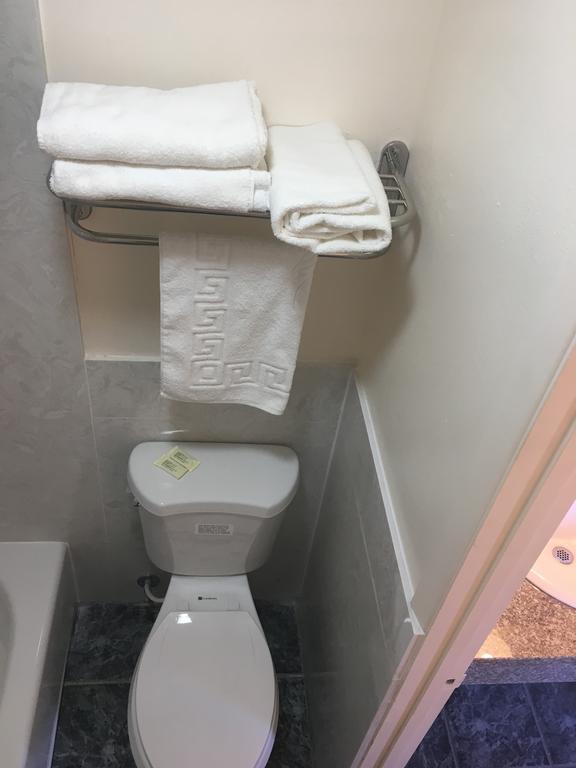 Budget Inn Motel Woodburn Ngoại thất bức ảnh